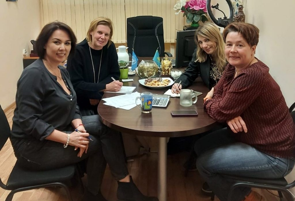 SOCIEUX+ 2021-24 cooperation in Kazakhastan. European experts share their experiences in establishing a foster care system. Picture courtesy of Commissioner for Children